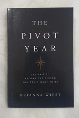 The Pivot Year: 365 Days To Become The Person You Truly Want To Be USA Stock